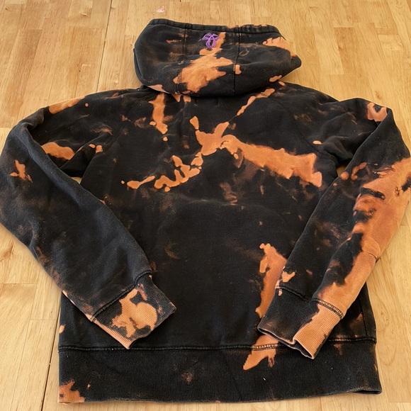 Reverse tie dye TNA sweatshirt - Picture 2 of 3